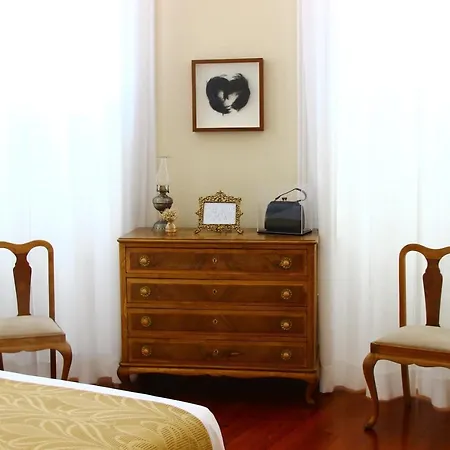 Casa Côrte Real *